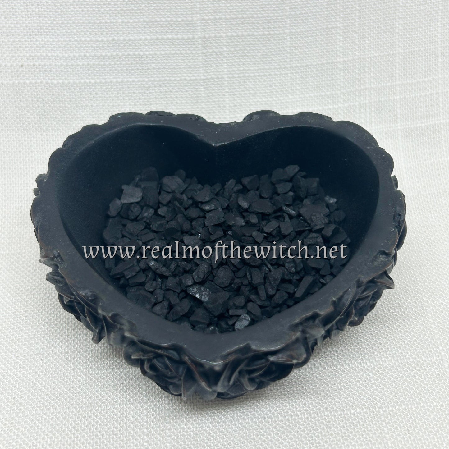 Traditionally used for protection, banishing, driving away evil, getting rid of unwanted guests or unwelcome spirits, curse breaking, unhexing, purification, cleansing, grounding, defensive magick, bindings and all Dark Moon rituals. You can sprinkle this around the border of your house or across windows and doorways to keep out negative and unwanted energy or negative spirits and people. Various size bags available in either fine blend or course.