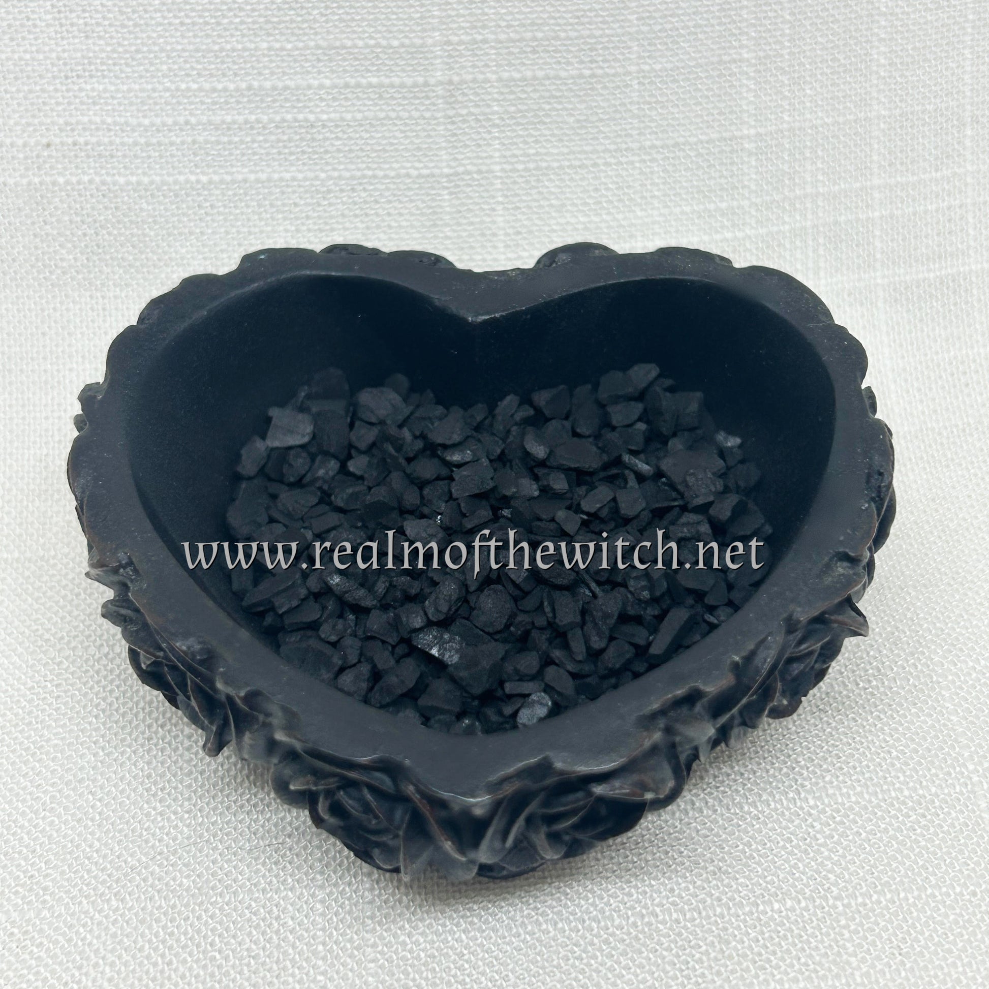 Traditionally used for protection, banishing, driving away evil, getting rid of unwanted guests or unwelcome spirits, curse breaking, unhexing, purification, cleansing, grounding, defensive magick, bindings and all Dark Moon rituals. You can sprinkle this around the border of your house or across windows and doorways to keep out negative and unwanted energy or negative spirits and people. Various size bags available in either fine blend or course.