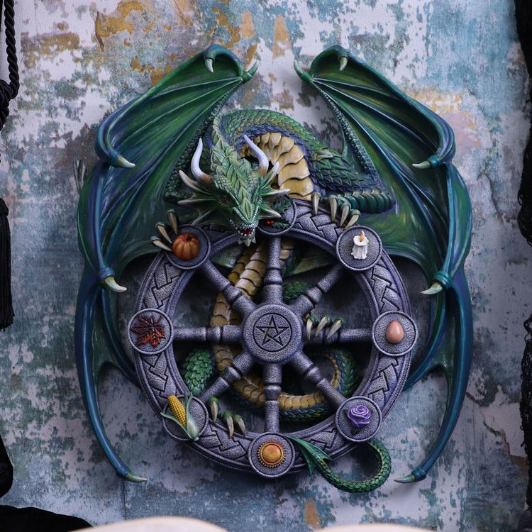 Anne Stokes