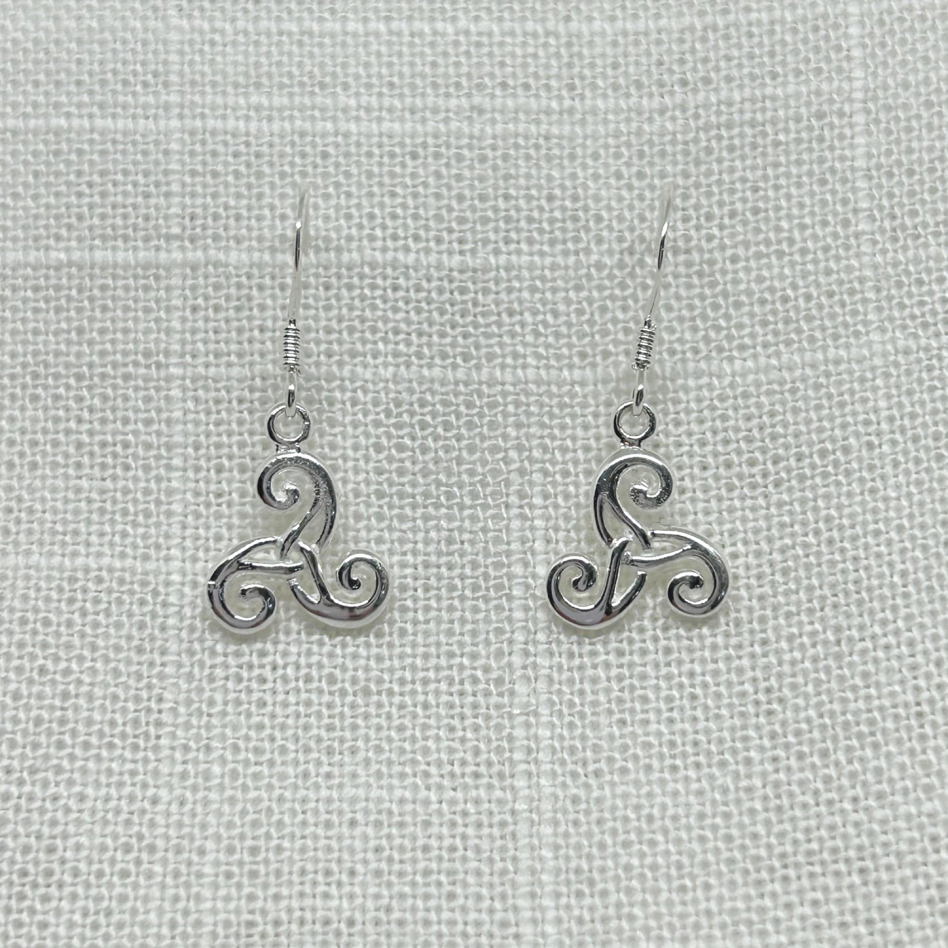 These pretty earrings are approx 2.75cm long including hooks by 1.2cm wide and come ready gift boxed. Matching necklace is also available