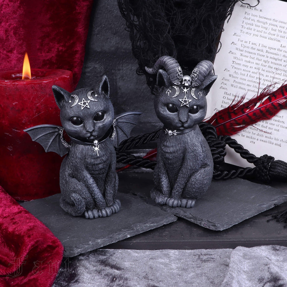 Pawzuph Horned Cat Cult Cutie Figurine