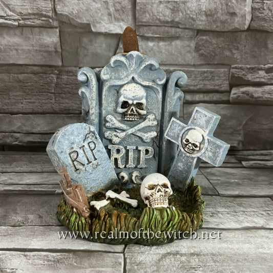 With a skull emerging from a grave, this spooky backflow burner will give an eerie decoration to your home at any time of the year, not just around the time of Halloween! 