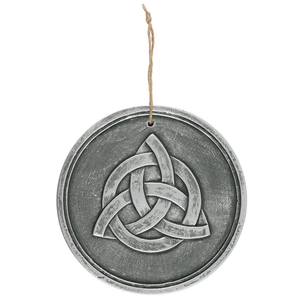A stunning terracotta wall plaque available in silver effect and striking triquetra design. Also known as a trinity knot, this symbol is commonly used to represent unity. Like many knots, it can be seen as a Celtic symbol for strength. Perfect for garden decoration or indoors! Also available in copper effect  Size: H: 20cm x W: 20cm x D: 1.5cm