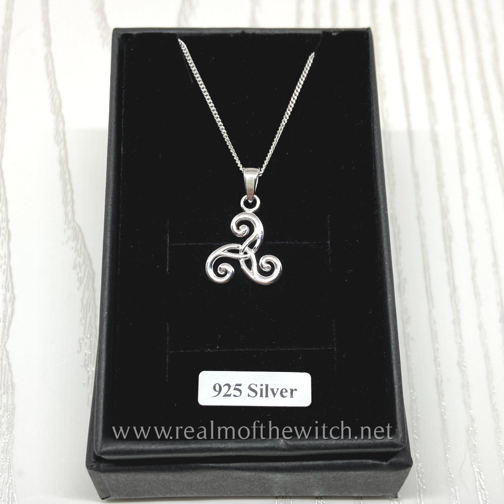 This pretty necklace is approx 2.25cm long including its bale and 1.4cm wide. It comes complete on a 20" 925 silver chain and is gift boxed. Matching drop earrings are also available